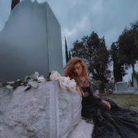 Britton — Bones Of You — обложка